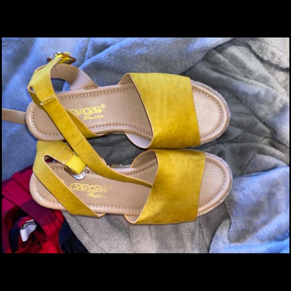 Espadrille sandals